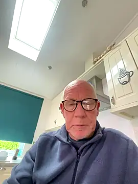 philefc online show from November 14, 11:44 am