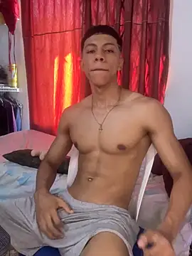 RickyEbony online show from April 3, 8:05 pm