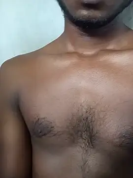 chamiduashen2005 online show from July 1, 9:54 am