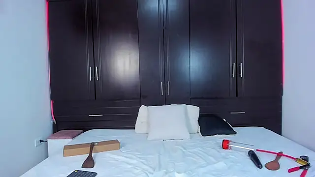 zadders yb online show from September 13, 5:30 am