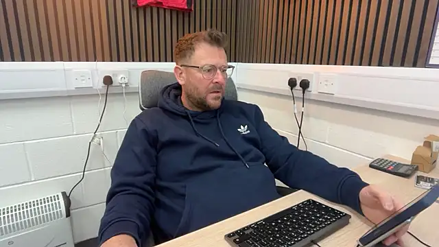 bilf1978 online show from March 17, 6:49 am