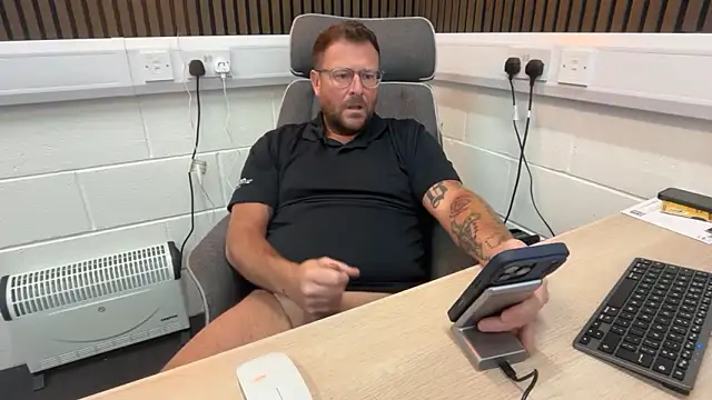 bilf1978 online show from April 23, 8:52 am