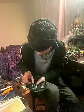 XanderOzzz online show from December 5, 10:22 am