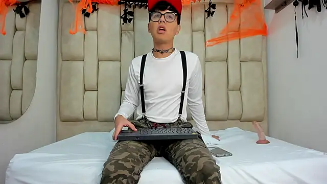 Felipe Cold online show from October 25, 2:46 am