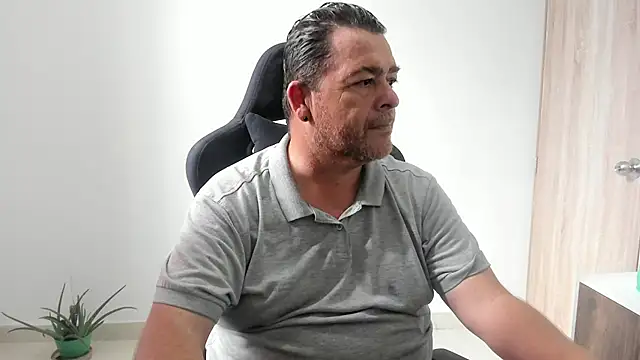 massimo dannger online show from October 31, 7:39 pm