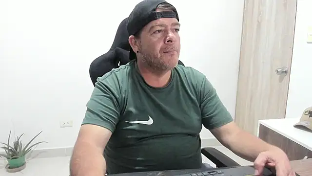 massimo dannger online show from November 2, 8:51 am