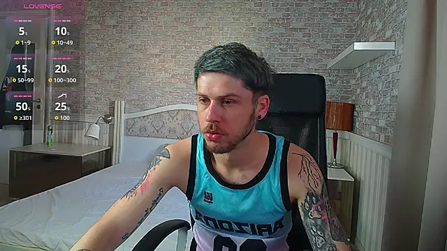 JonahShaw online show from June 3, 4:47 am