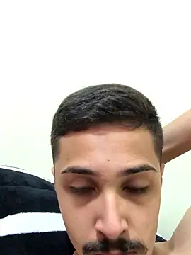 henriquexz244 online show from January 18, 6:10 pm