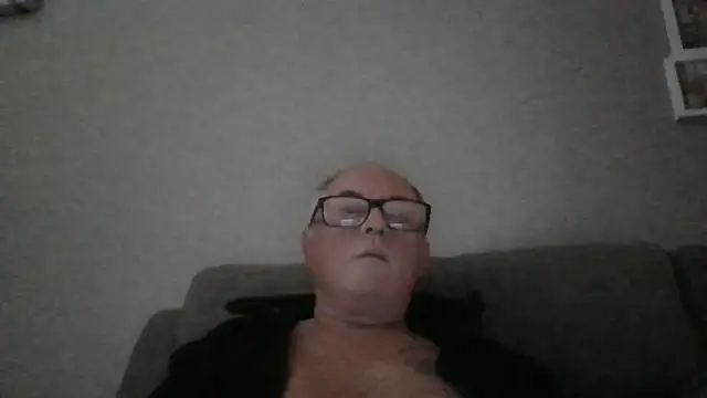 Snapshot of naughtygrandad1 chatting on October 7, 4:16 am naughtygrandad1 online show from October 7, 4:16 am
