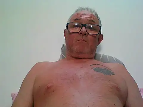 naughtygrandad1 online show from April 20, 6:10 pm