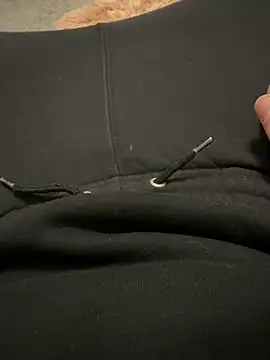 biversboy online show from March 6, 7:11 pm