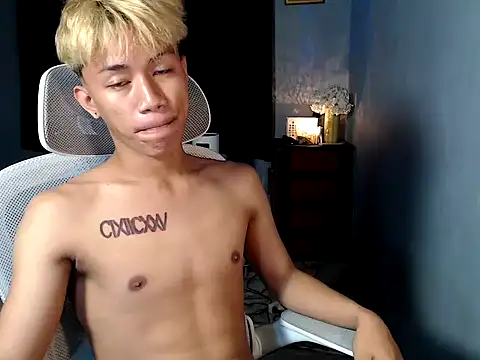 naughtyboyloy 0 online show from December 14, 4:47 pm