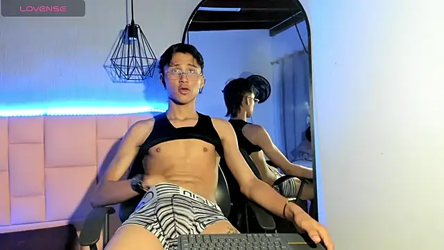 Daddy Darcks online show from November 24, 8:43 pm