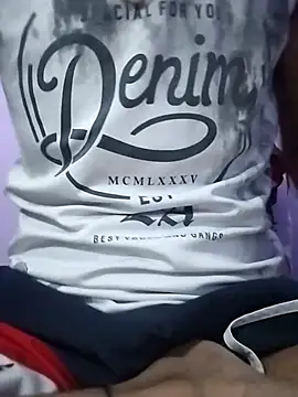 kuldeep12111 online show from October 3, 6:35 pm