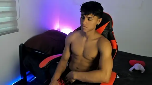 ZYZZ1312 online show from June 6, 8:48 pm