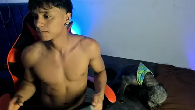 ZYZZ1312 online show from June 10, 3:19 am