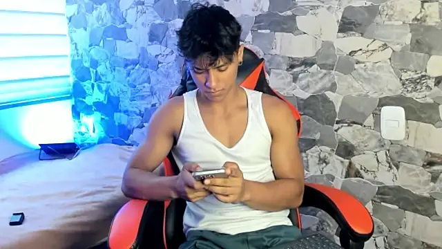 ZYZZ1312 online show from May 30, 5:57 pm