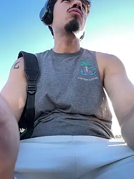 mrredcorn online show from October 6, 3:27 pm