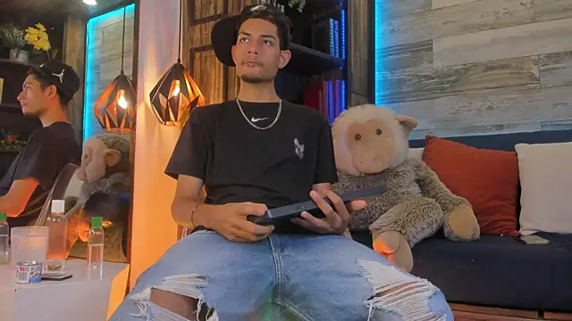 Adonis WB online show from November 18, 1:53 am