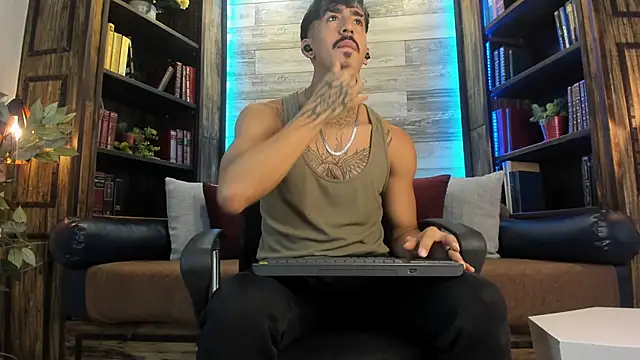 Donovan Desmond online show from October 3, 8:58 pm