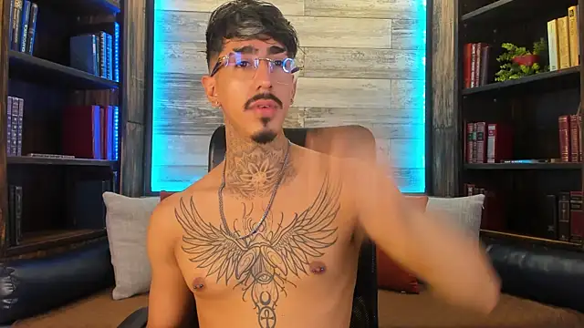 Donovan Desmond online show from September 8, 8:30 pm