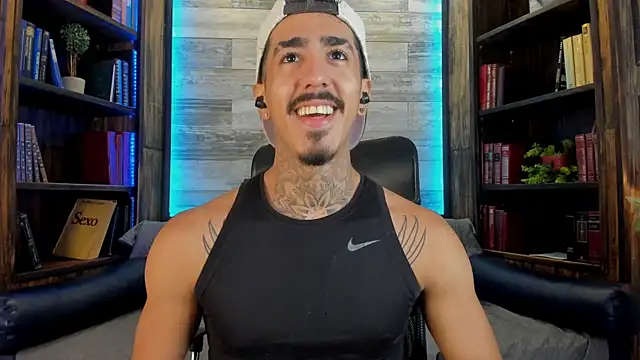 Donovan Desmond online show from September 27, 7:56 pm