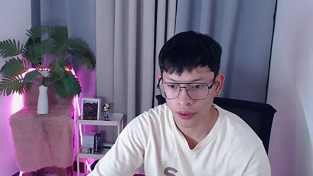 pinkcock froi2305 online show from February 3, 4:10 am