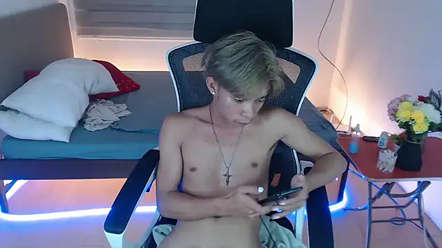 Snapshot of Sultry_Charls chatting on September 11, 3:11 pm Sultry Charls online show from September 11, 3:11 pm