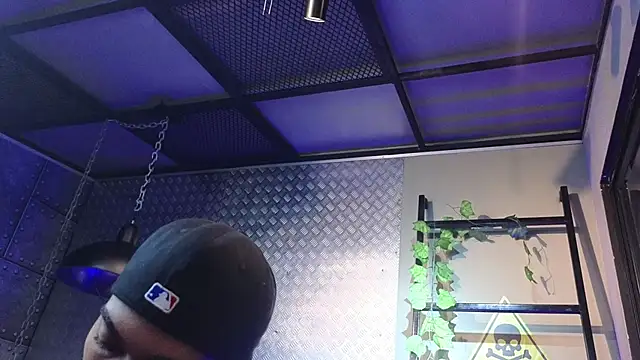 MarcusRain  online show from March 7, 3:48 am