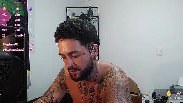 nicolastorres99 online show from December 17, 8:10 am