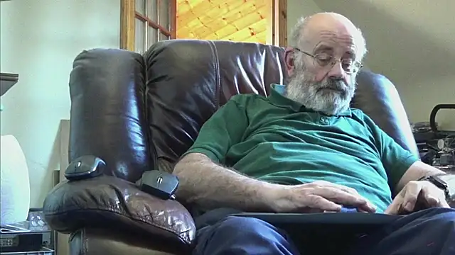 janzer13 online show from October 19, 1:14 pm