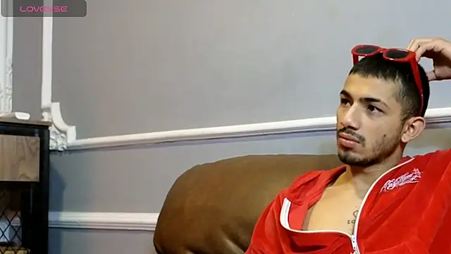 ArturoCardona  online show from October 23, 1:14 pm