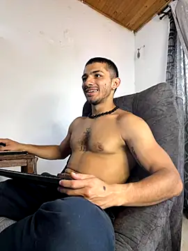 Snapshot of ArturoCardona_ chatting on October 17, 4:11 pm ArturoCardona online show from October 17, 4:11 pm