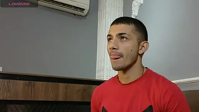 Snapshot of ArturoCardona_ chatting on October 13, 11:38 am ArturoCardona online show from October 13, 11:38 am