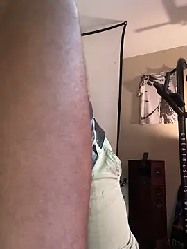 KeYBuMp323 online show from November 23, 4:07 pm