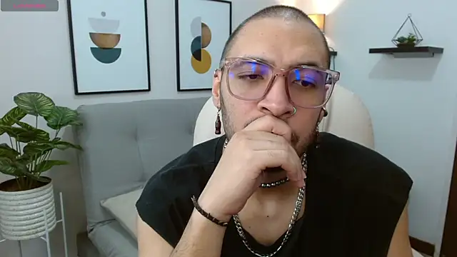   Damian    online show from October 19, 11:30 pm