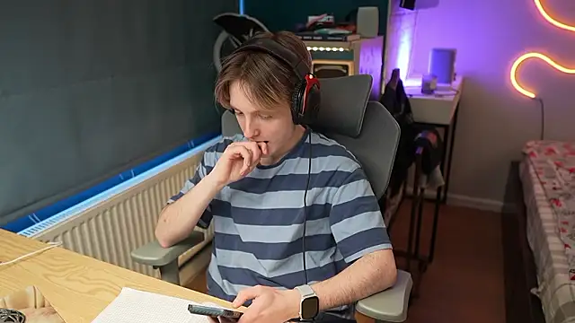 Serxyi online show from February 2, 11:29 am