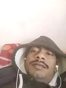 sexy boy 47 online show from November 12, 7:25 am