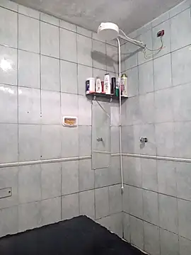 reisloko online show from November 2, 4:00 pm