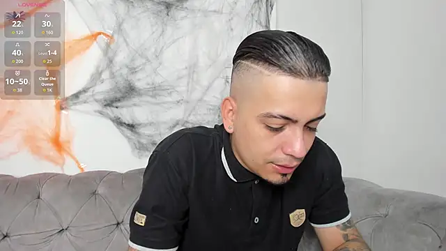 OwenStonne  online show from October 20, 3:54 am