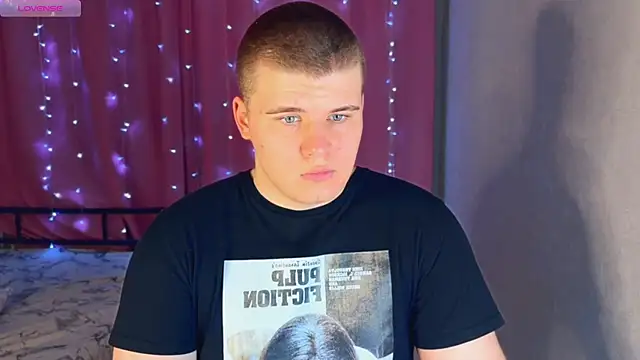 kittenmurr online show from April 20, 10:34 pm