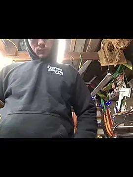 twistafatpipe online show from January 16, 9:45 am