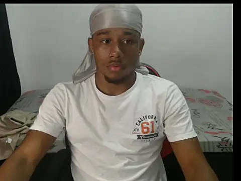 Snapshot of Dante_starhot chatting on October 25, 12:56 am Dante starhot online show from October 25, 12:56 am