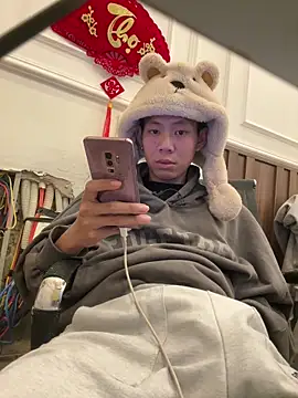 linh21107 online show from April 21, 12:11 pm