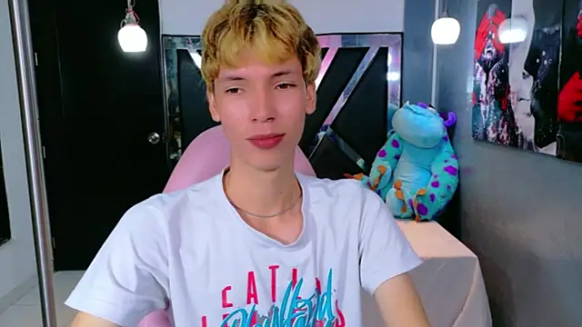 Snapshot of park_jimin1 chatting on October 9, 12:32 pm park jimin1 online show from October 9, 12:32 pm