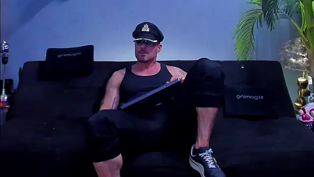 dennis cox1 online show from June 3, 4:36 am