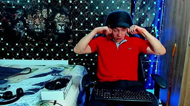 javiersexymann online show from May 26, 4:30 am