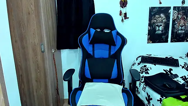 javiersexymann online show from February 11, 6:08 am