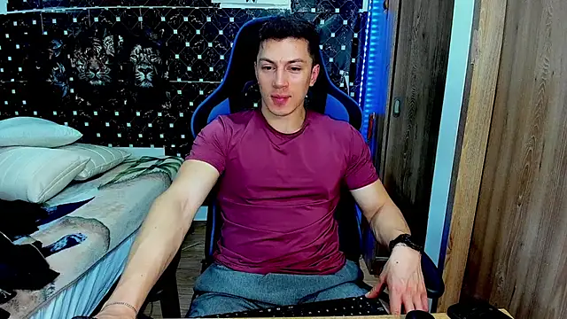 javiersexymann online show from July 28, 4:20 am