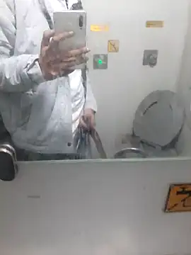 RavenBlack21 online show from February 2, 1:04 am